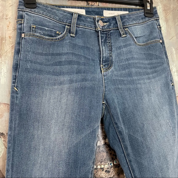 Pilcro And The Letterman Script Jeans. Size 28 - Picture 3 of 6